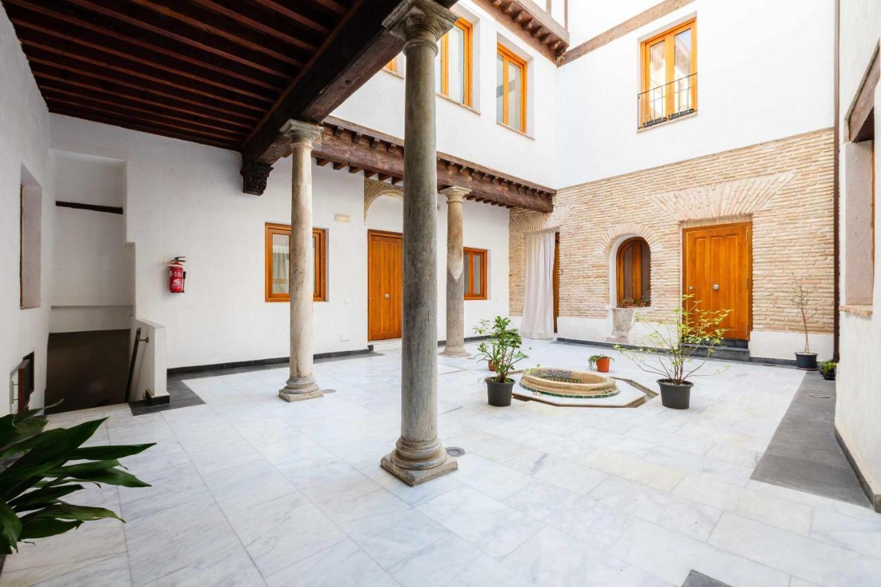 Apartamento Con Patio Junto A La Catedral By Toledo Ap Exterior foto